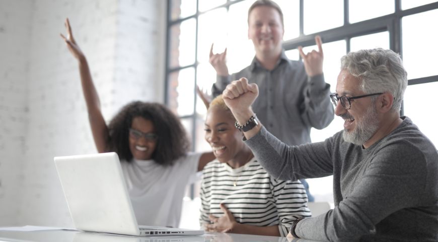 GMAT vs CAT: Which is Tougher? Tips for Success