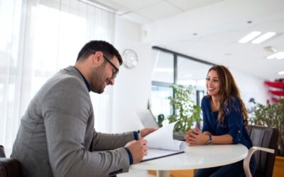 What to Include in “Tell Us About Yourself” in an Interview for Freshers