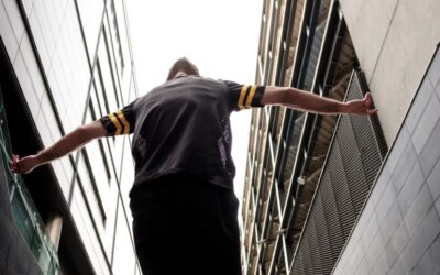 How Fast Do You Fall? Gravity Takes You to 107 km/h in Just 45 Meters!