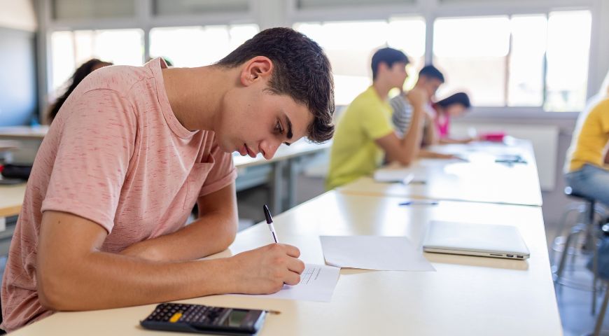 GRE Test Day Checklist: Know What to Carry on GRE Test Day?