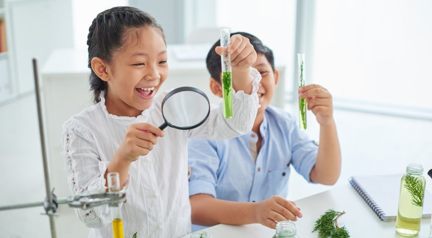 Top 5 Fun STEM Things for Kids to Do in the Summer (That Are Not Dull)